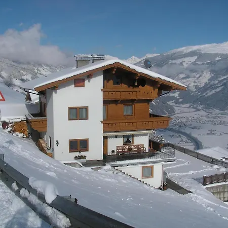 아파트 In Hippach Im Zillertal With A View *