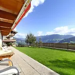 Apartmán In Hippach Near Horbergbahn Muhlen (Tyrol)